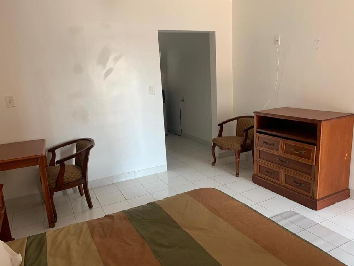 Encore Inn Ингълуд Екстериор снимка